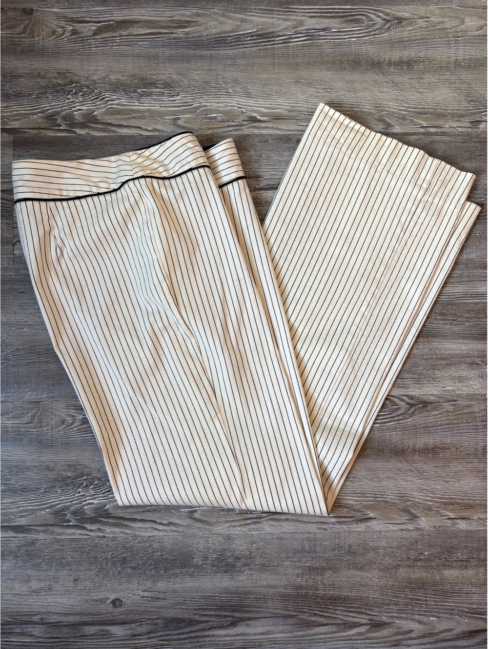 White House Black Market Pinstripe Wide-Leg Pants – Size 4